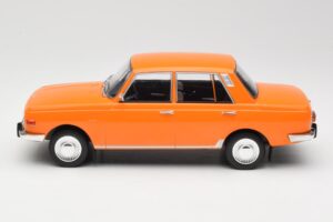 Wartburg 353 Naranja MCG 1:18 MCG18061 Metal - imagen 3 de 6