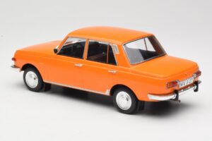 Wartburg 353 Naranja MCG 1:18 MCG18061 Metal - imagen 5 de 6