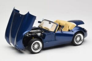 Wiesmann Roadster MF3 Azul Revell 1:18 08861 Metal - imagen 2 de 8