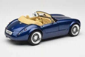 Wiesmann Roadster MF3 Azul Revell 1:18 08861 Metal - imagen 3 de 8