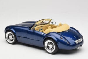 Wiesmann Roadster MF3 Azul Revell 1:18 08861 Metal - imagen 7 de 8