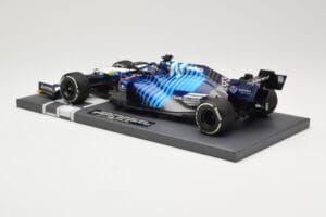Williams Racing Mercedes FW43B #63 G. Russell Saudi Arabian GP 2021 Minichamps 1:18 117212263 Metal - imagen 5 de 6