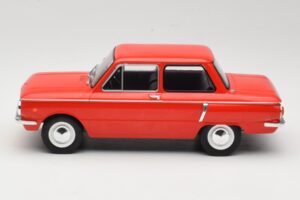 ZAZ 966 Rojo MCG 1:18 MCG18102 Metal - imagen 3 de 6