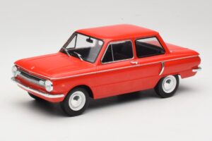 ZAZ 966 Rojo MCG 1:18 MCG18102 Metal
