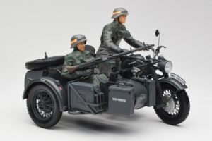 Zundapp KS 750 Sidecar Walkure Schuco 1:10 450651900 Metal - imagen 5 de 7