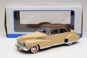 Cadillac Fleetwood Series 60 Special Beige MCG 1:18 MCG18656 Metal - imagen 6 de 6