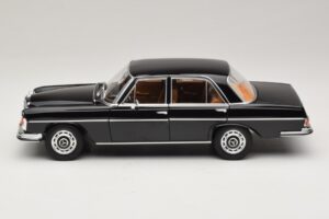 Mercedes 280 SE W108 Negro Norev 1:18 183360 Metal - imagen 4 de 8