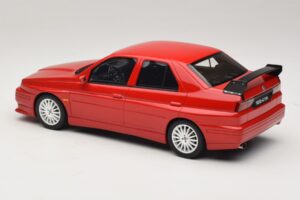 Alfa Romeo 155 GTA Stradale Alfa Red Otto 1:18 OT1132 Resina - imagen 5 de 6