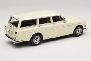 Volvo Amazon Familiar Pearl White Norev 1:18 188750 Metal - imagen 2 de 6