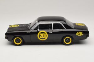 Opel Rekord C #201 Black Widow MCG 1:18 MCG18560 Metal - imagen 3 de 6