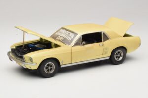 Ford Mustang Coupe Amarillo The Walking Dead Greenlight 1:18 12958 Metal - imagen 2 de 8
