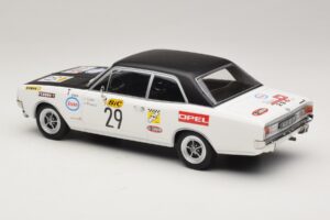 Opel Commodore A #29 J-L. Clarr / J-P. Peyroux Tour de France Automobile 1971 MCG 1:18 MCG18562R Metal - imagen 5 de 6