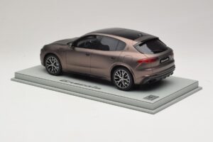 Maserati Grecale Bronce BBR 1:18 P18220FMAS Resina - imagen 5 de 7