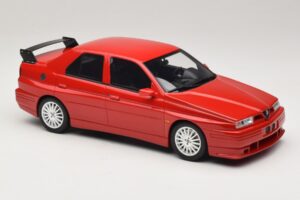 Alfa Romeo 155 GTA Stradale Alfa Red Otto 1:18 OT1132 Resina - imagen 4 de 6