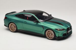 BMW M4 CS G82 Frozen Isle of Man Green GT Spirit 1:18 GT994 Resina - imagen 4 de 6