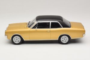 Opel Commodore A Beige MCG 1:18 MCG18559 Metal - imagen 3 de 6