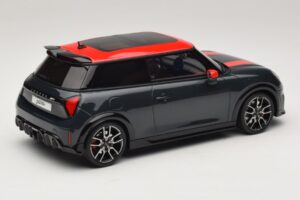 Mini Cooper JCW F66 Legend Grey Otto 1:18 OT1244 Resina - imagen 2 de 6