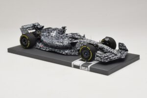 Alfa Romeo Orlen C42 R. Kubica Testing Barcelona 2022 Minichamps 1:18 117229988 Resina - imagen 4 de 7