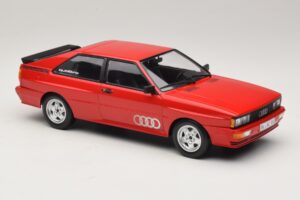 Audi Quattro Rojo Edición Concesionario Minichamps 1:18 A5-5893 Metal - imagen 4 de 6