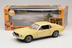 Ford Mustang Coupe Amarillo The Walking Dead Greenlight 1:18 12958 Metal - imagen 8 de 8