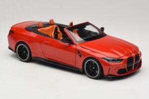 BMW M4 G83 Descapotable Red Metallic Minichamps 1:18 110021030 Metal - imagen 6 de 8