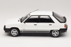Renault 11 Turbo Blanco MCG 1:18 MCG18589 Metal - imagen 3 de 6