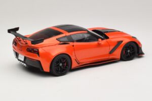 Chevrolet Corvette C7 ZR1 Rojo IXO 1:18 U18RDC001-FO Metal - imagen 3 de 8