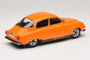 Saab 96 V4 Naranja MCG 1:18 MCG18654 Metal - imagen 2 de 6