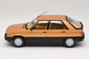 Renault 11 GTL Dorado MCG 1:18 MCG18590 Metal - imagen 3 de 6
