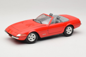 Ferrari 365 GTS/4 Spider Rojo Techno Giodi 1:18 40028-P1 Metal