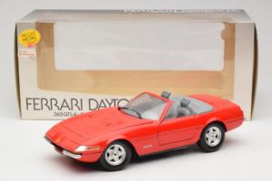 Ferrari 365 GTS/4 Spider Rojo Techno Giodi 1:18 40028-P1 Metal - imagen 8 de 8