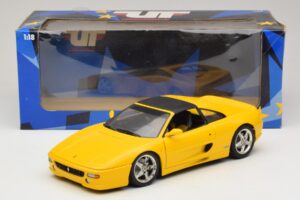Ferrari F355 Spider Amarillo con Techo Negro UT Models 1:18 180074030-P4 Metal - imagen 8 de 8