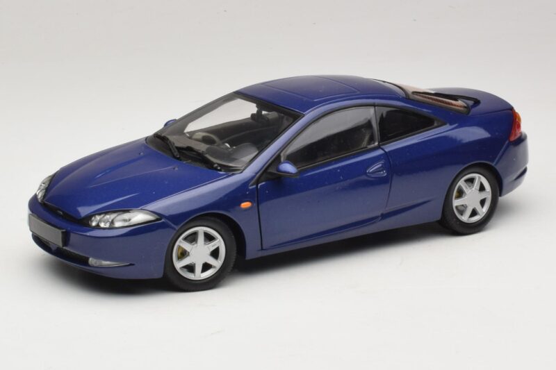 Ford Cougar Azul Action 1:18 ACTION001 Metal