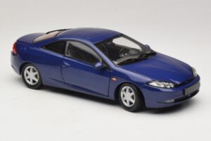 Ford Cougar Azul Action 1:18 ACTION001 Metal - imagen 6 de 8
