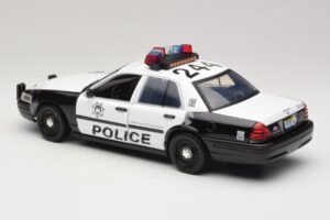 Ford Crown Victoria Police Interceptor The Hangover Movie Greenlight 1:18 12911 Metal - imagen 5 de 6