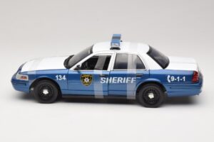 Ford Crown Victoria Police Interceptor The Walking Dead Greenlight 1:18 12957 Metal - imagen 3 de 6