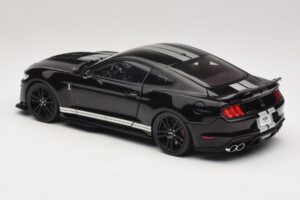 Ford Mustang Shelby GT500 S550 Negro IXO 1:18 U18RDC002-FO Metal - imagen 7 de 8