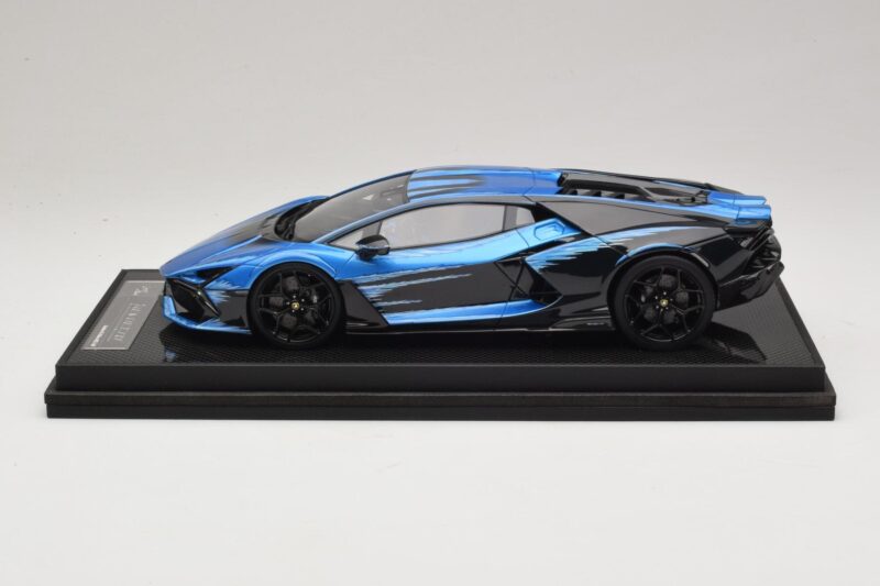 Lamborghini Revuelto Blue Black IVY Merit 1:18 REMC040 Resina