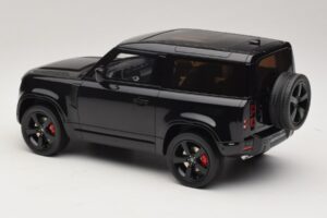 Land Rover Defender 90 L663 P400 X-Dynamic HSE Santorini Black GT Spirit 1:18 GT992 Resina - imagen 5 de 6