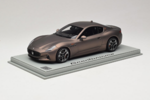 Maserati GranTurismo Trofeo Rame Folgore BBR 1:18 P18240AMAS Resina - imagen 2 de 7