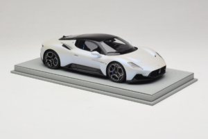 Maserati MC20 Bianco Audace BBR 1:18 P18191AMAS Resina - imagen 5 de 6