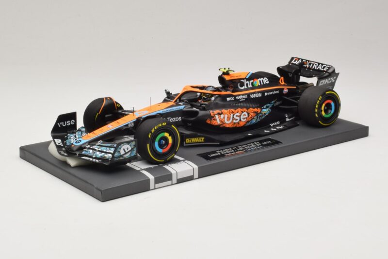 McLaren MCL36 #4 L. Norris Abu Dhabi GP 2022 Minichamps 1:18 537224004 Resina