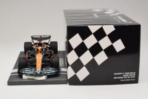McLaren MCL36 O. Piastri Abu Dhabi Test 2022 Minichamps 1:18 537221828 Resina - imagen 6 de 7