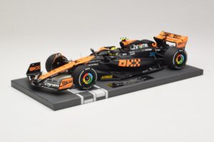 McLaren MCL60 #4 L. Norris 2nd Place Japanese GP 2023 Minichamps 1:18 537233504 Resina