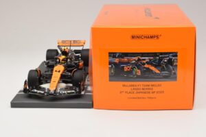McLaren MCL60 #4 L. Norris 2nd Place Japanese GP 2023 Minichamps 1:18 537233504 Resina - imagen 6 de 7