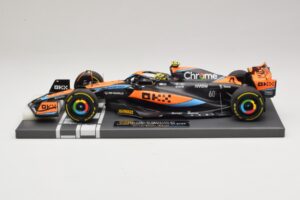 McLaren MCL60 #4 L. Norris Australian GP 2023 Minichamps 1:18 537232104 Resina - imagen 3 de 7