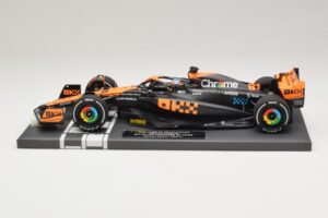 McLaren MCL60 #81 O. Piastri Japanese GP 2023 Minichamps 1:18 537233581 Resina - imagen 3 de 7