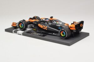 McLaren MCL60 #81 O. Piastri Japanese GP 2023 Minichamps 1:18 537233581 Resina - imagen 5 de 7