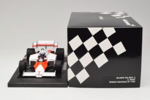 McLaren MP4/2 TAG #7 A. Prost Portuguese GP Winner 1984 Minichamps 1:18 537841807 Resina - imagen 6 de 7