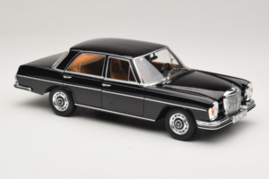 Mercedes 280 SE W108 Negro Norev 1:18 183360 Metal - imagen 6 de 8